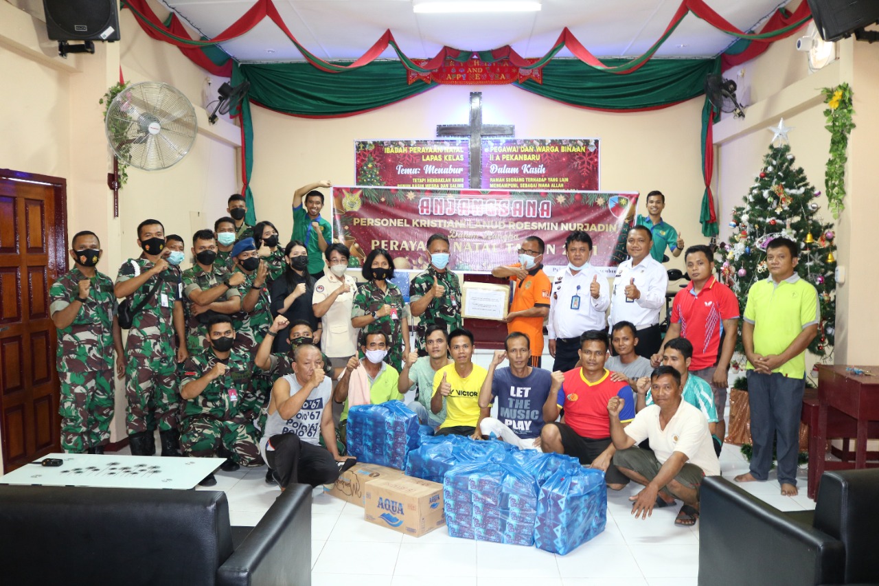 Jelang Natal, Personel Kristiani Lanud Rsn Berbagi Kasih   