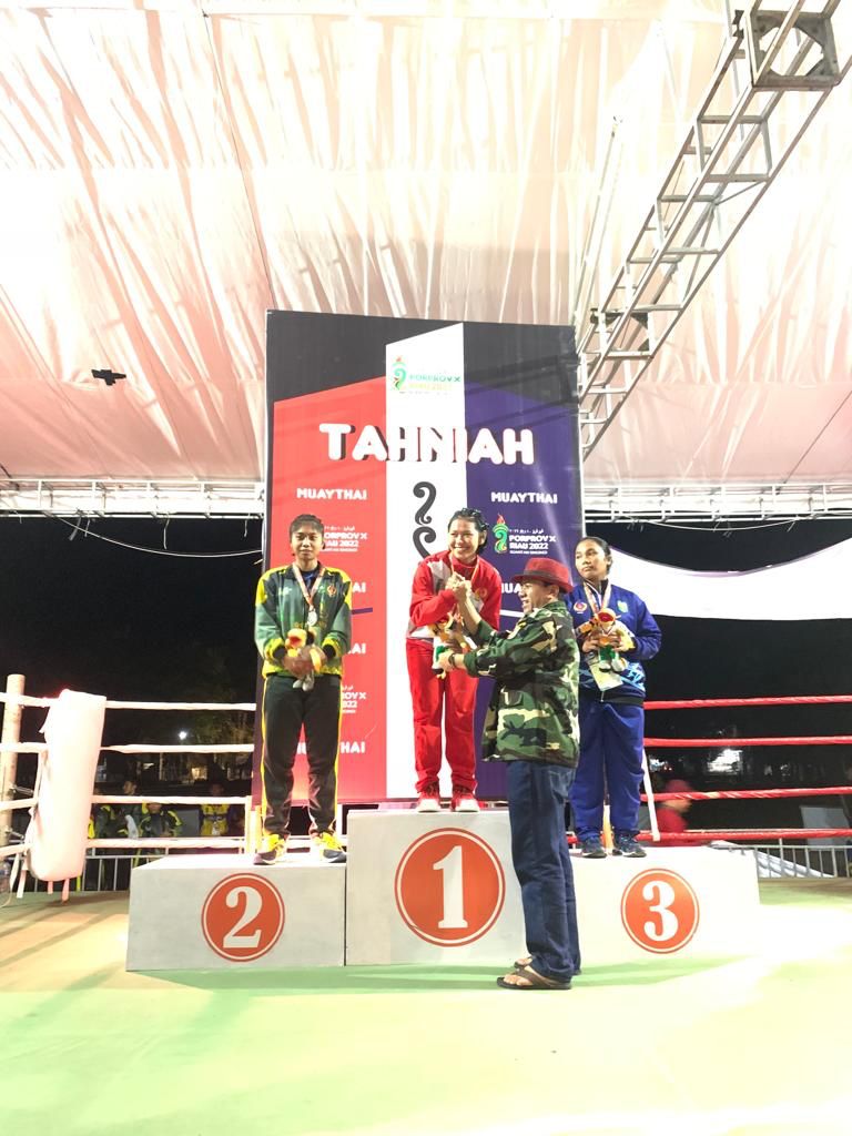 Atlet Muay Thai Lanud Rsn Raih medali emas di Porprov Riau Ke-X tahun 2022